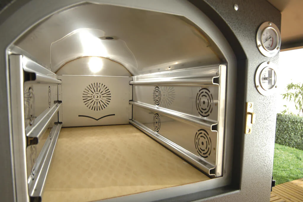 Gusto Wood-Fired Dual Chamber Oven - Image 9